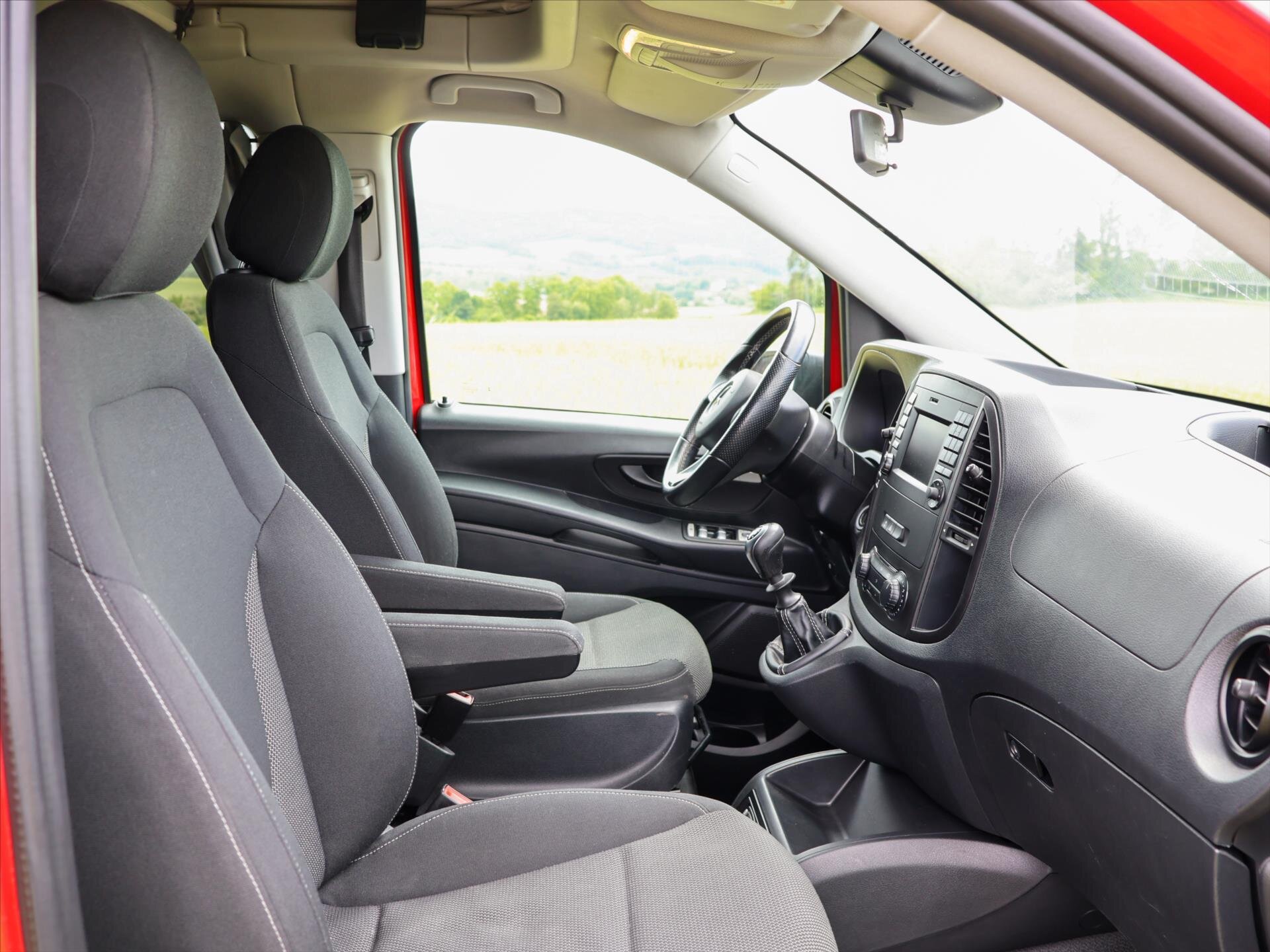 Mercedes-Benz Vito Kombi 2,1 l 100 kw