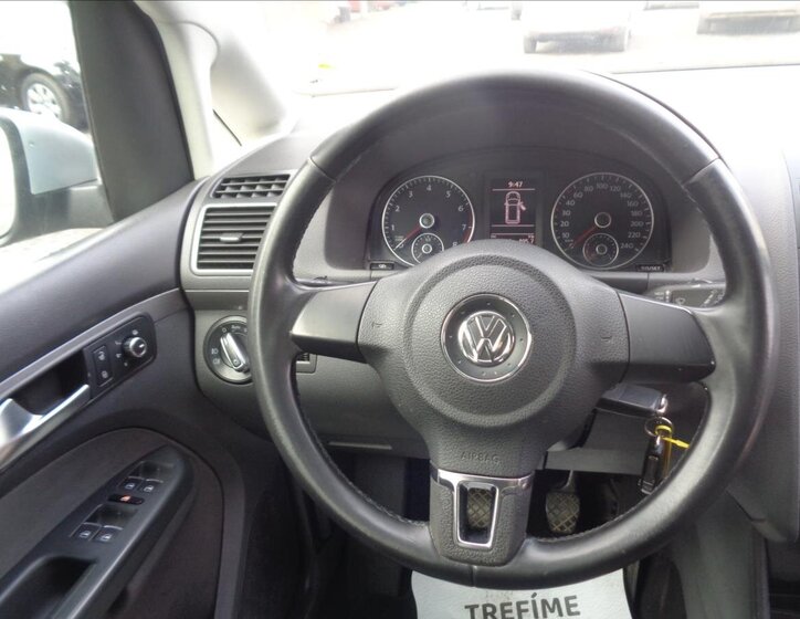 Volkswagen Touran Kombi 1,4 l 110 kw