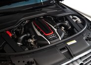 Audi S8 Sedan / Limuzína 4,0 l 382 kw