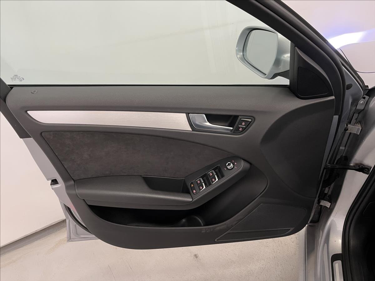 Audi A4 Kombi 2,0 l 140 kw