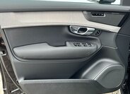 Volvo XC90 24