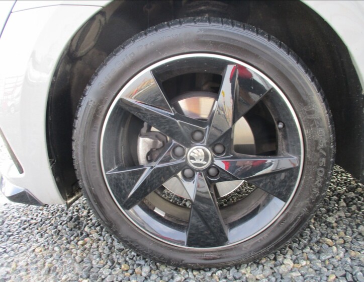 Škoda Scala Hatchback 999,0 81 kw