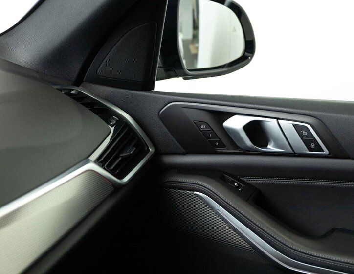 BMW X5 SUV / Terénní 3,0 l 195 kw