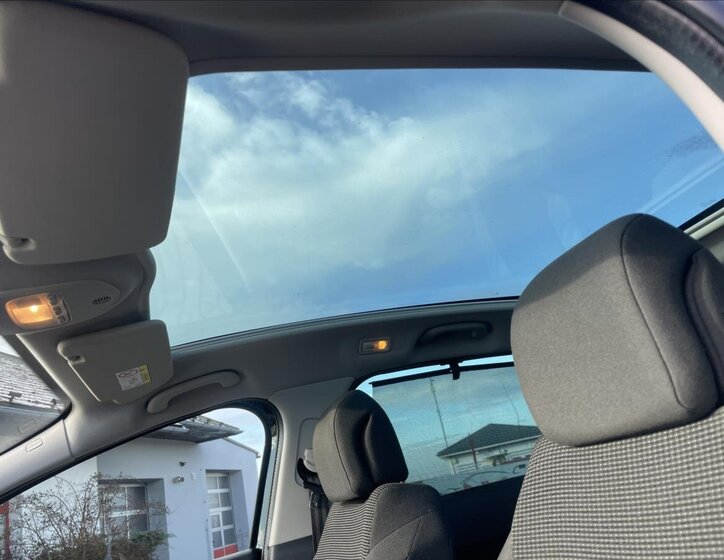 Peugeot 5008 MPV 2,0 l 110 kw