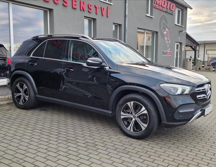 Mercedes-Benz GLE 2