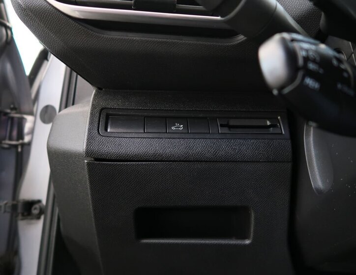 Peugeot 5008 SUV / Terénní 1,2 l 96 kw