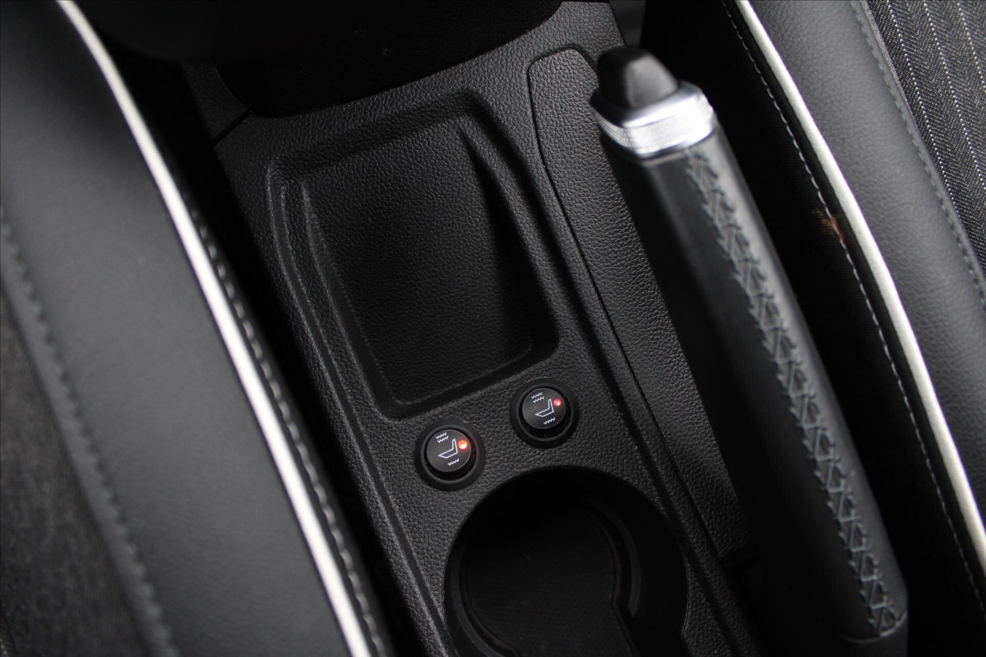 Renault Clio Hatchback 1,3 l 96 kw