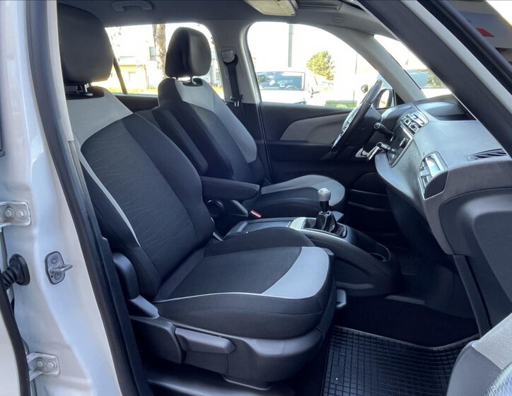 Citroën Grand C4 Picasso Kombi 2,0 l 110 kw