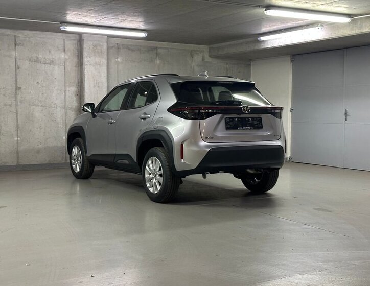 Toyota Yaris Cross SUV 1,5 l 68 kw