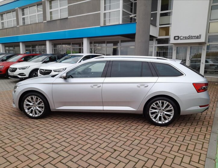 Škoda Superb Kombi 2,0 l 110 kw