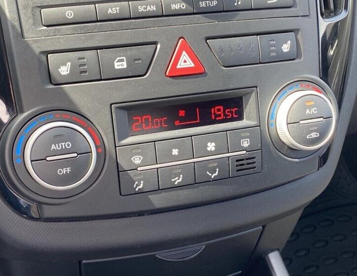 KIA Ceed Hatchback 2,0 l 105 kw