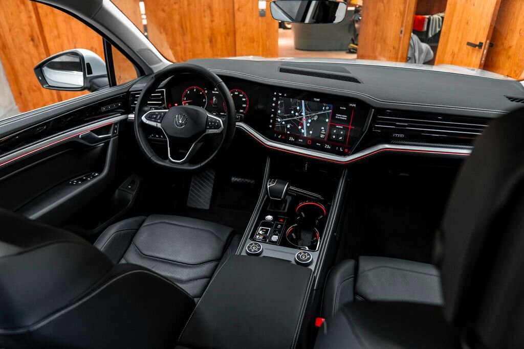 Volkswagen Touareg SUV 3,0 l 210 kw