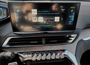 Peugeot 3008 SUV 1,6 l 133 kw