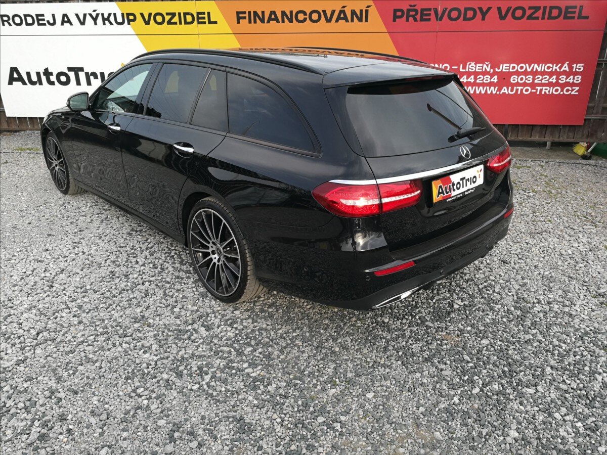 Mercedes-Benz Třídy E Kombi 2,0 l 180 kw