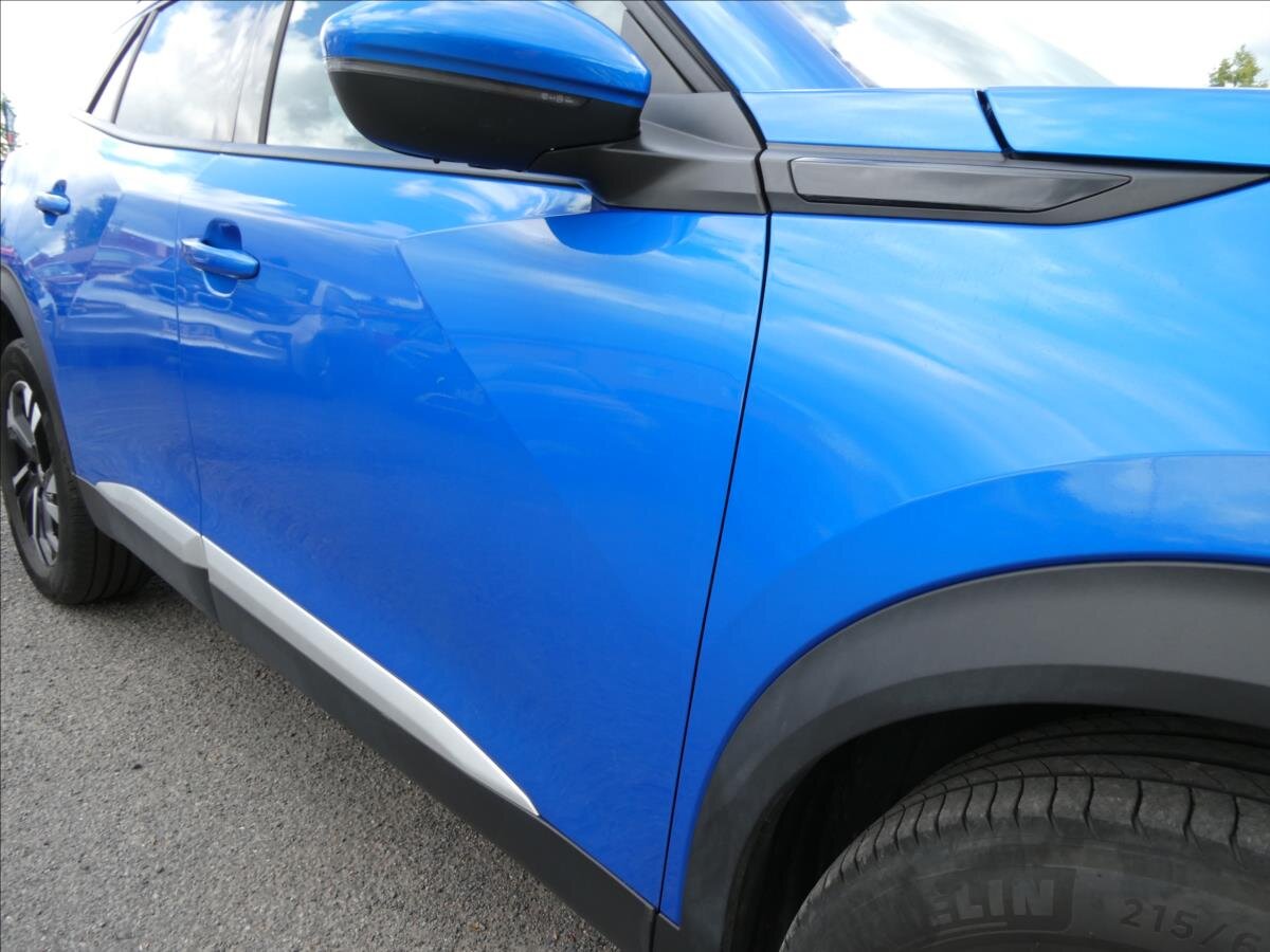 Peugeot 2008 SUV 1,2 l 96 kw