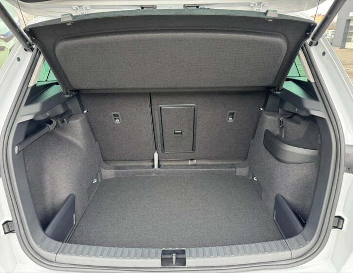 Škoda Karoq SUV 1,5 l 110 kw