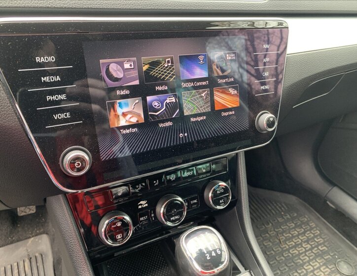 Škoda Superb Sedan / Limuzína 1,5 l 110 kw