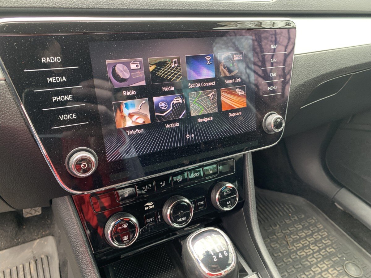 Škoda Superb Sedan / Limuzína 1,5 l 110 kw