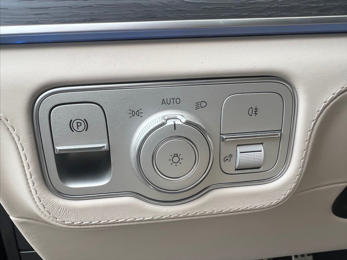 Mercedes-Benz GLE SUV / Terénní 4,0 l 450 kw