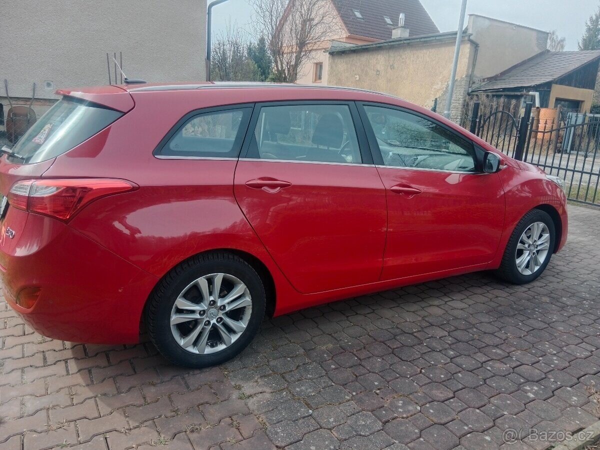Hyundai i30 Kombi 0,0 88 kw