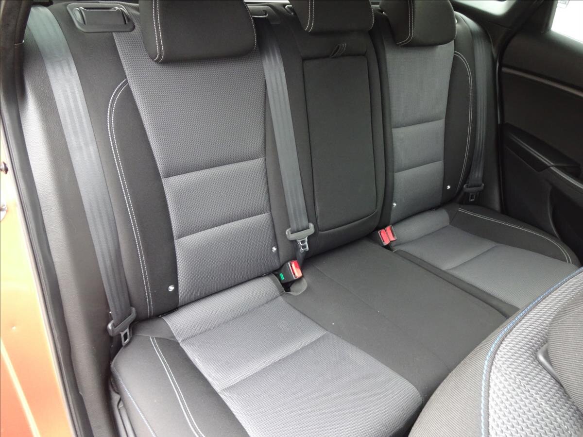 Hyundai i30 Kombi 1,6 l 99 kw