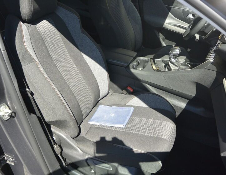 Peugeot 3008 SUV / Terénní 1,2 l 96 kw