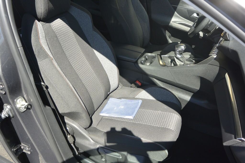 Peugeot 3008 SUV / Terénní 1,2 l 96 kw