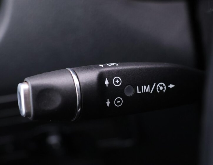 Mercedes-Benz Vito Kombi 2,1 l 140 kw