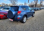 Toyota RAV4 SUV / Terénní 2,2 l 100 kw