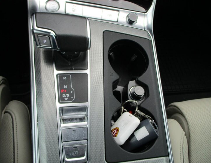 Audi A6 Allroad Kombi 3,0 l 210 kw