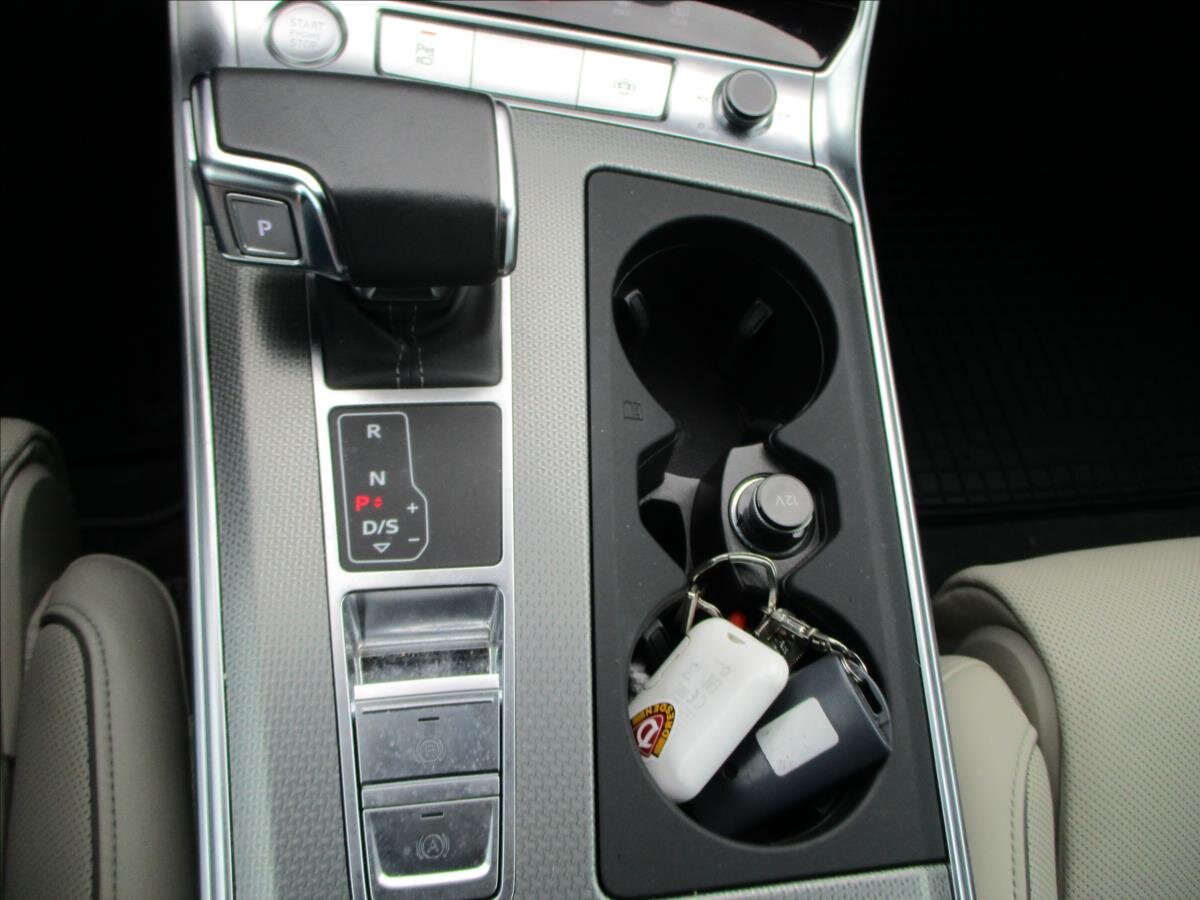 Audi A6 Allroad Kombi 3,0 l 210 kw