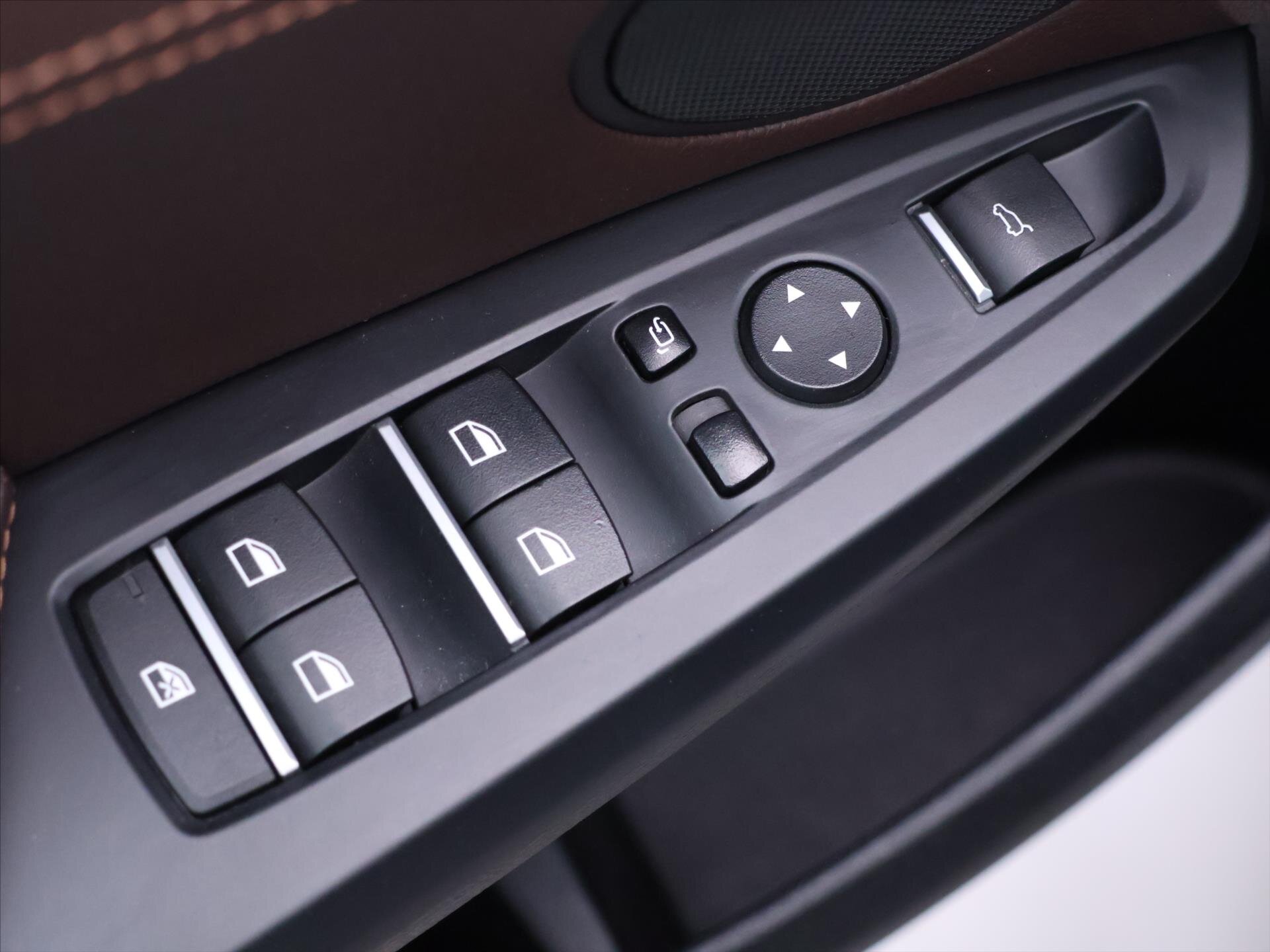 BMW X4 SUV 2,0 l 140 kw