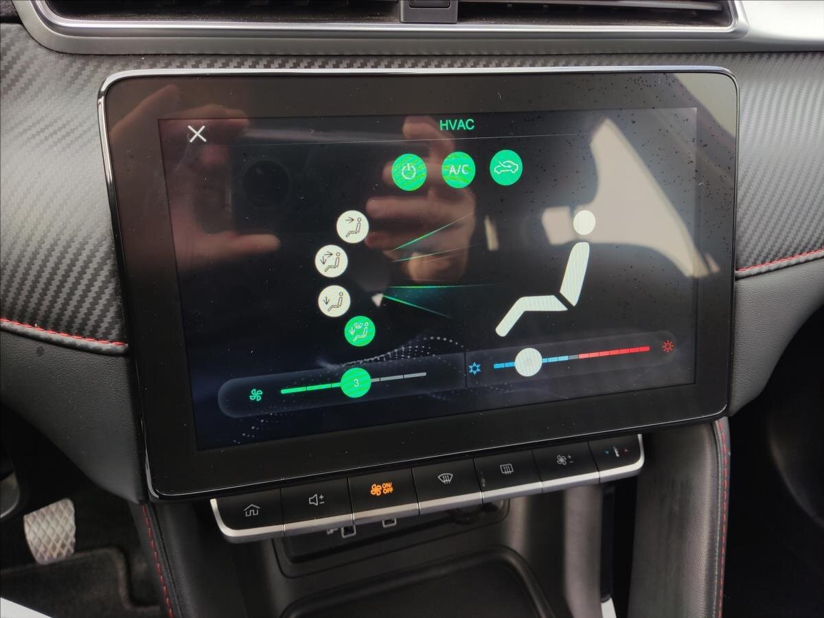 MG ZS SUV / Terénní 1,5 l 78 kw