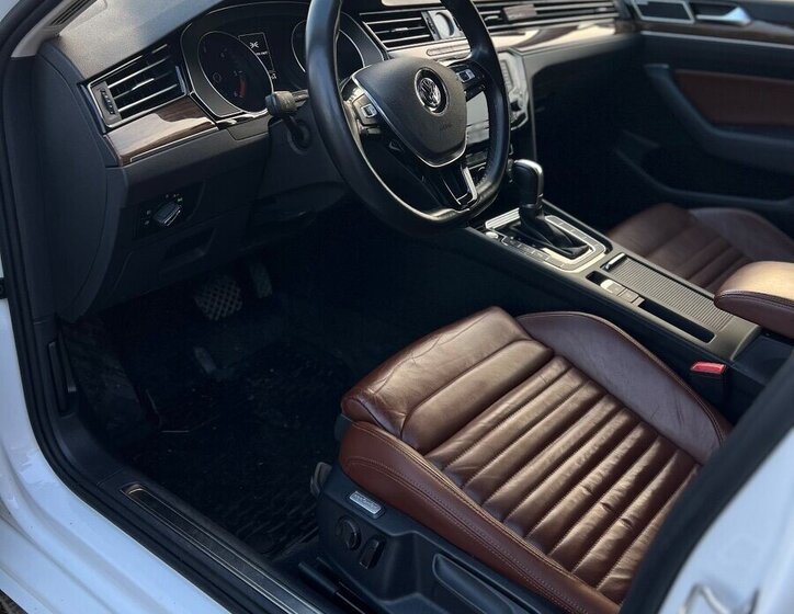 Volkswagen Passat Kombi 0,0 0