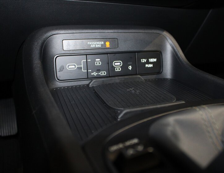 Hyundai Kona Hatchback 1,6 l 145 kw