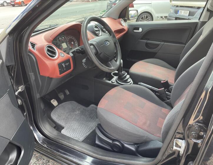 Ford Fiesta 9
