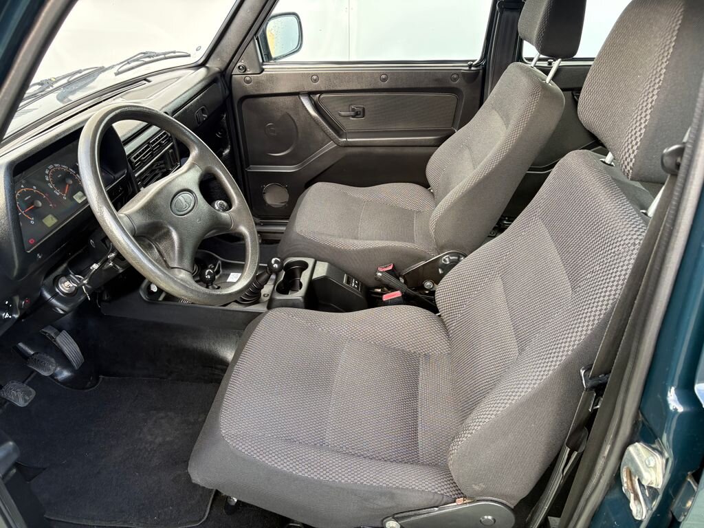 Lada Niva SUV 1,7 l 61 kw