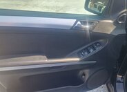 Mercedes-Benz Třídy M SUV / Terénní 3,0 l 165 kw