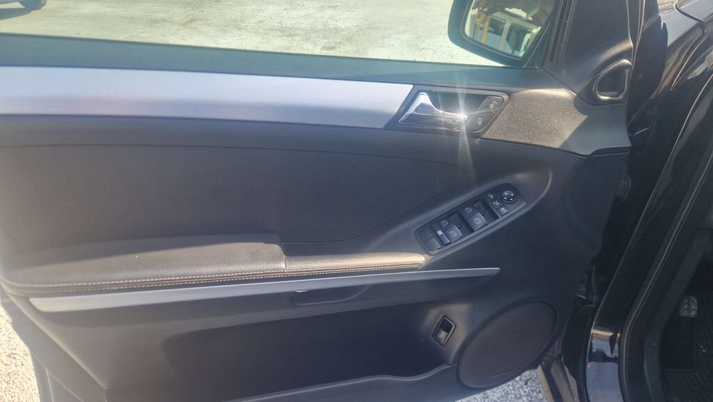 Mercedes-Benz Třídy M SUV / Terénní 3,0 l 165 kw