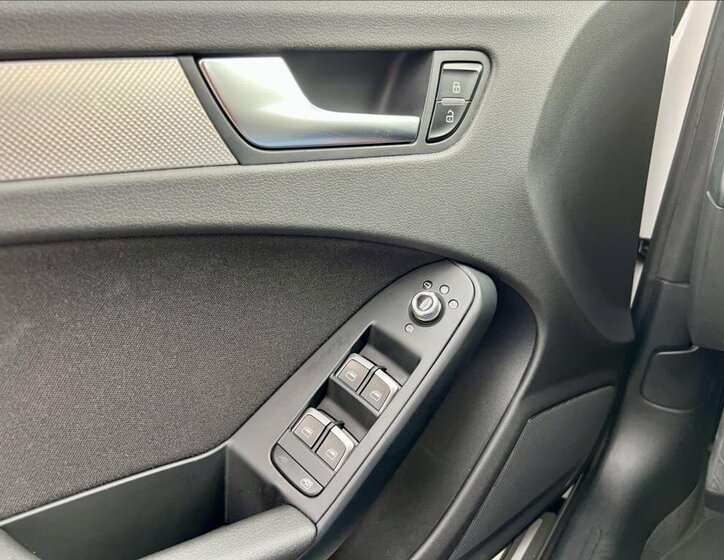 Audi A4 Kombi 2,0 l 110 kw