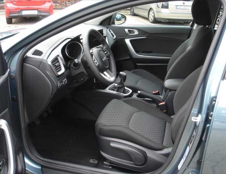 KIA Ceed Hatchback 1,5 l 103 kw