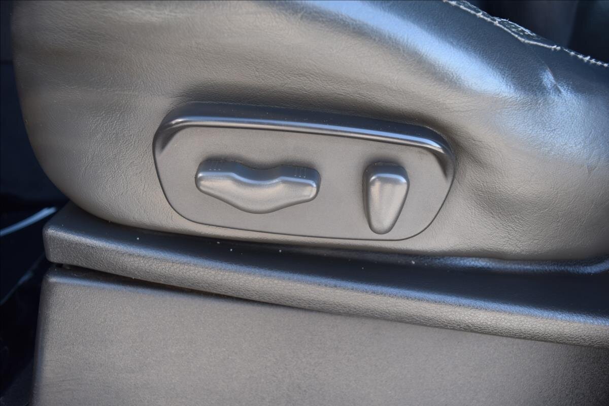 Nissan Navara Pick-up 3,0 l 170 kw