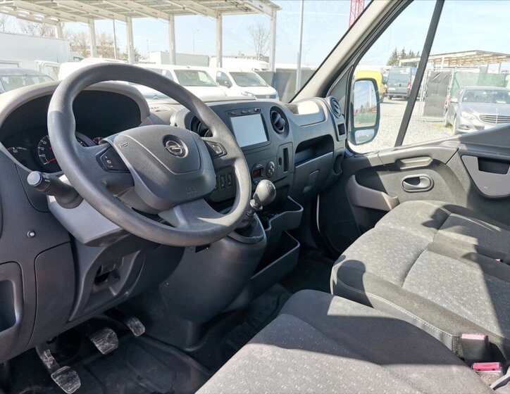 Opel Movano Skříň 2,3 l 125 kw