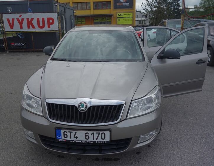 Škoda Octavia 16
