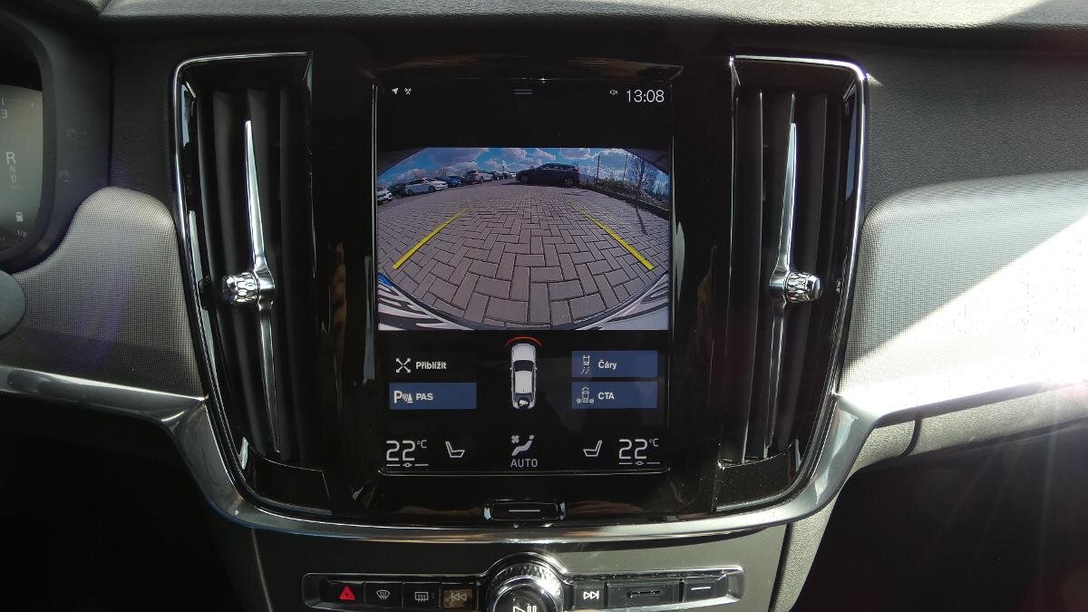 Volvo S90 Sedan / Limuzína 2,0 l 173 kw