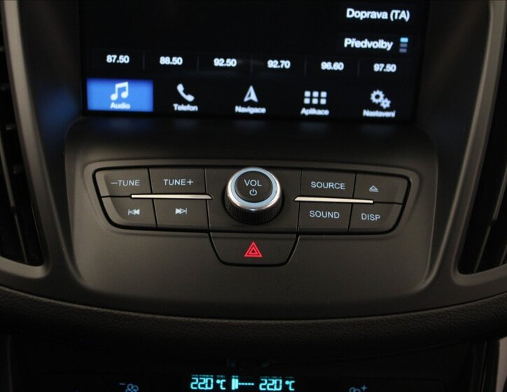 Ford Kuga SUV / Terénní 1,5 l 110 kw