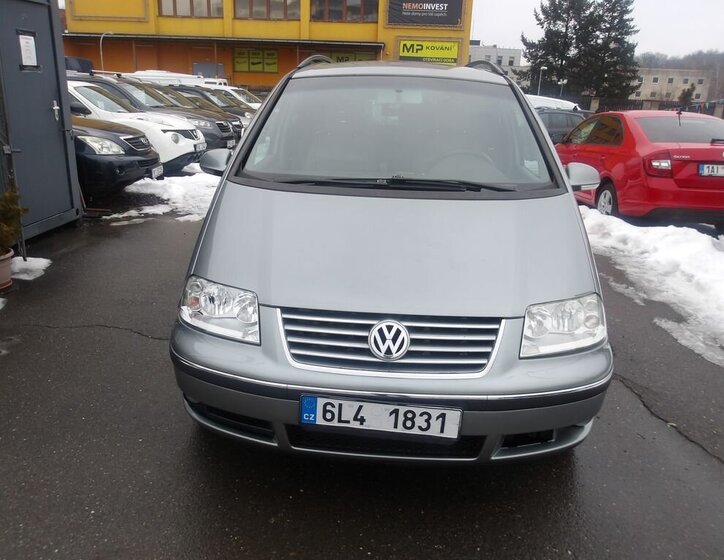 Volkswagen Sharan MPV 1,9 l 96 kw