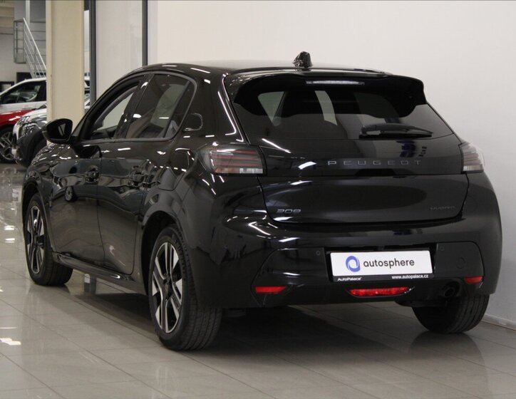 Peugeot 208 Hatchback 1,2 l 74 kw