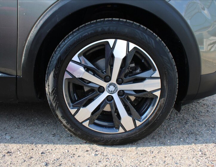 Peugeot 3008 SUV / Terénní 1,2 l 96 kw