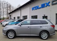 Mitsubishi Outlander SUV / Terénní 2,4 l 165 kw